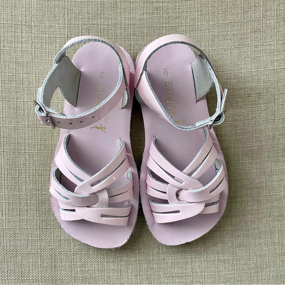 Strappy Sun-San Sandals